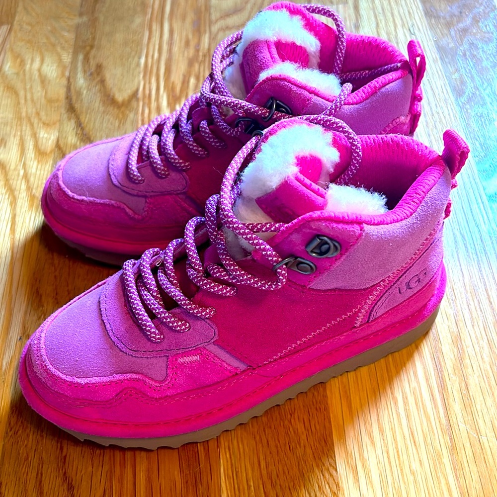 Girls Hot Pink Ugg Highland Hi size 1